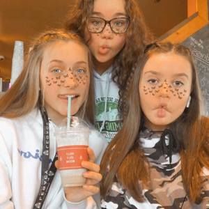 Meet your Posher, Mackenzie